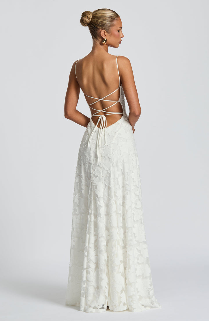 Maevy | Elegant Maxi Dress
